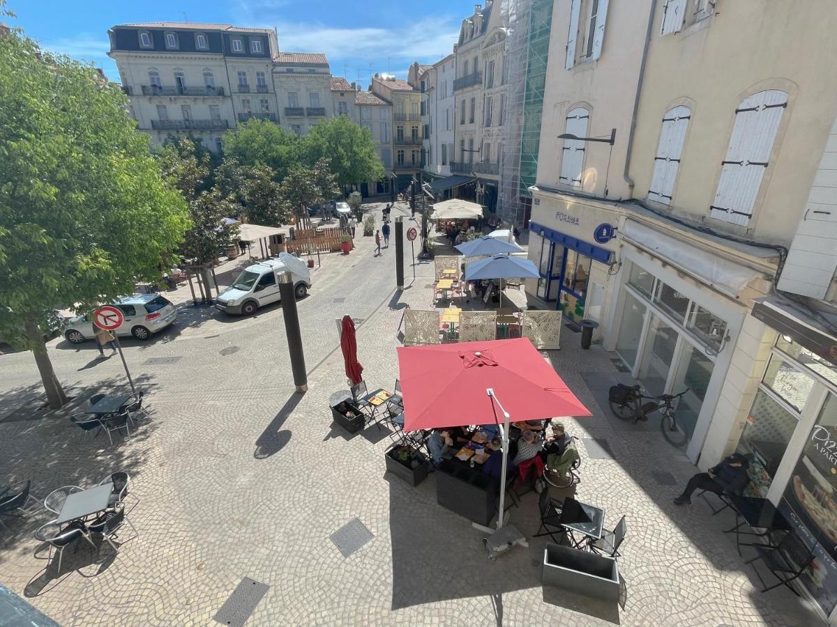 Place De La Mairie, Art Apparts Безие Екстериор снимка