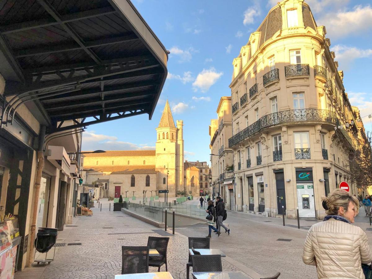 Place De La Mairie, Art Apparts Безие Екстериор снимка